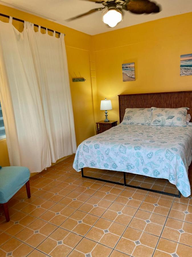 Esperanza Inn Guesthouse (Adults Only) 비에케스 객실 사진