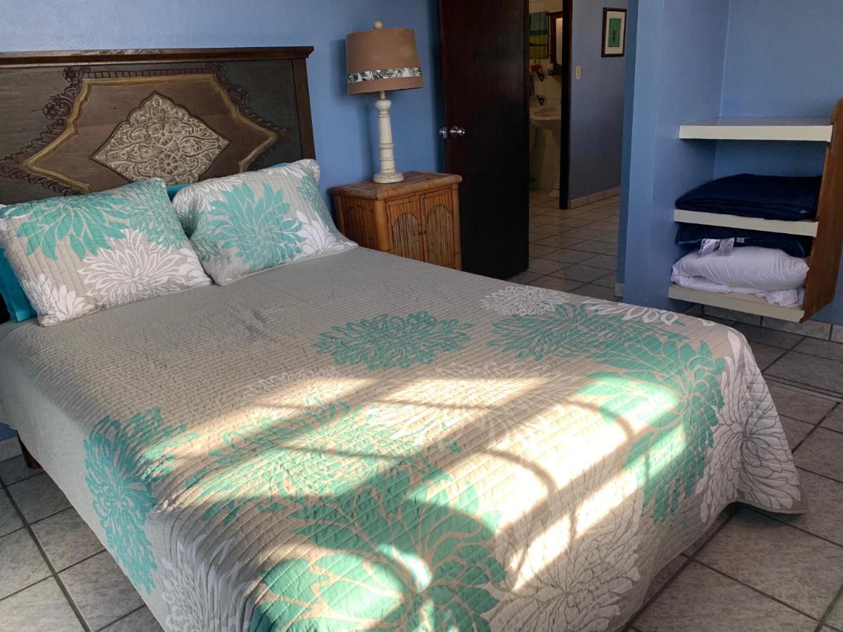 Esperanza Inn Guesthouse (Adults Only) 비에케스 외부 사진
