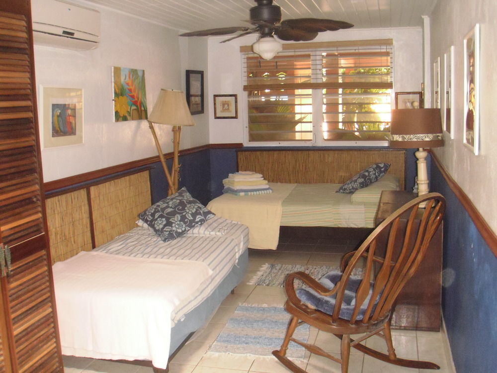 Esperanza Inn Guesthouse (Adults Only) 비에케스 외부 사진